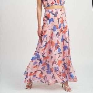 NWT EN SAISON Red, Blue and Pink Print Skirt SIZE SMALL